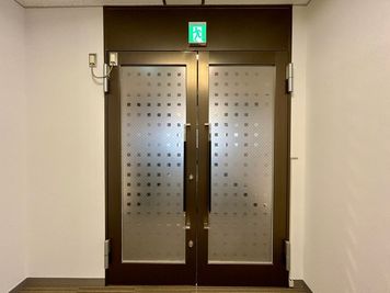 【オートロックのため、一時退出時は必ずカードキーをお持ちください】 - TIME SHARING 品川センタービルディング 801の入口の写真