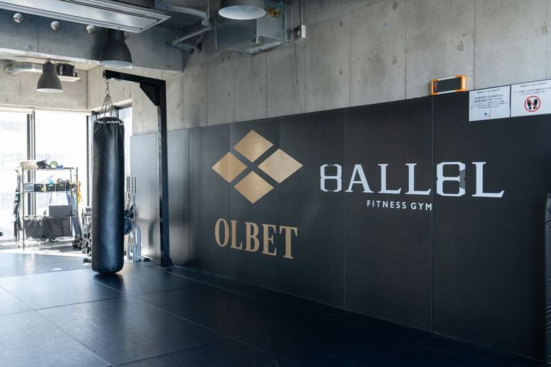 【STUDIO】貸切利用（格闘技エリア＆フリーウエイトエリア） - HALLEL 中目黒店