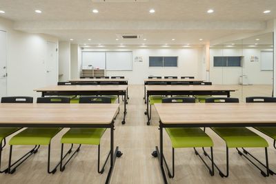 講義仕様にレイアウト可能 - oh!good!space レンタルスペースの室内の写真