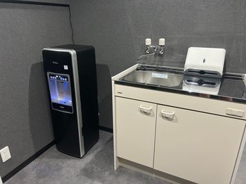 いいオフィス日吉 by コワーキング 【日吉by コワーキング】モニター付き完全個室⑧の設備の写真