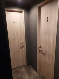 男性用トイレ、女性用トイレ - IGGバーの室内の写真