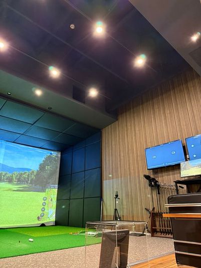 完全個室、40平米の室内ゴルフ練習場：トラックマン4で科学的練習 - 【完全個室インドアゴルフ練習場】プリサイズゴルフラボ新宿御苑前