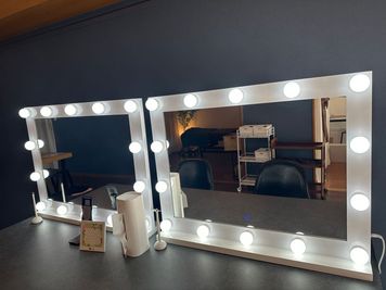 札駅北口徒歩1分♪ヘアメイク・パーソナルカラー診断にピッタリの可愛いスペース♪ - IXS by AMINAS