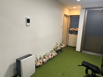 LOKI&ARES GYMの室内の写真