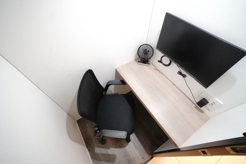 【ワークブース海老名マルイ】 ワークブース海老名マルイNo.1の室内の写真