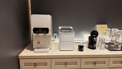 セルフ型フリードリンクバーがございます。 - BasisPoint 吉祥寺マルイ店 吉祥寺エリア4名BOX席の設備の写真