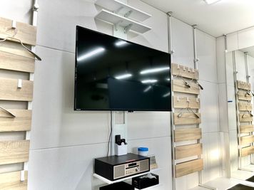 スタジオプシュケ大和店モニター類 - スタジオプシュケ大和店の室内の写真