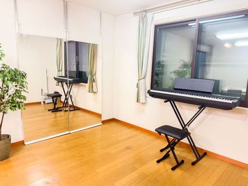 ★【年末＆お正月限定割引中！】2時間以上利用で【15％OFF】！31日〜1/1年越し運営！隠れ家ダンス＆音楽スタジオ★防音室 - 完全防音室のダンス・音楽スタジオ『562』（ごろにゃん）