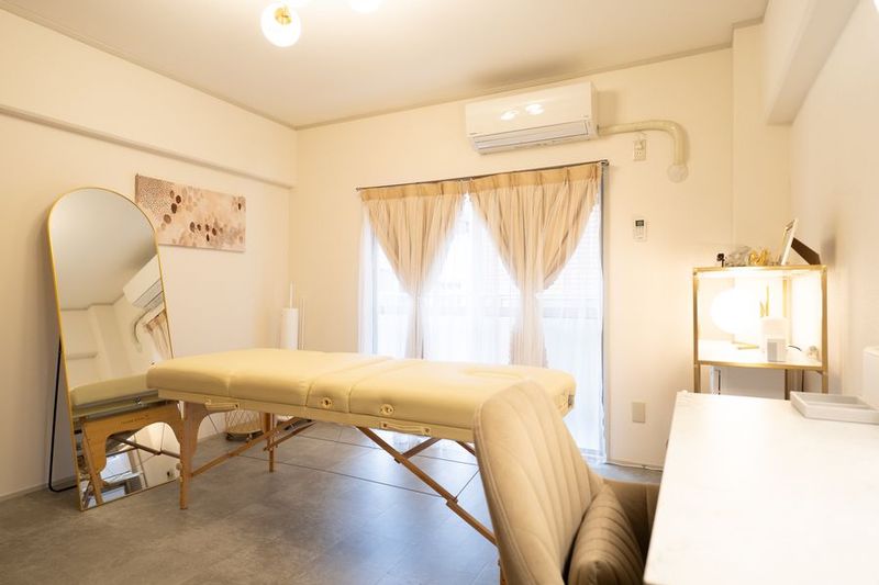 レンタルサロンStella元町店の室内の写真