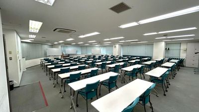 【水道橋駅 徒歩6分】名着席可能！会議・セミナーに最適な会議室☆無料Wi-Fiあり[2階LL会議室] - LMJ東京研修センター