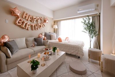 飾り付けバースデー🎂 - ブルーム新大阪 12月OPEN✨100㌅🎥人数変更無料🌸未成年🆗ゴミ捨OPの室内の写真