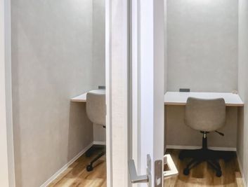 【完全個室】【2025年8月オープン！】古淵駅徒歩8分、本格的なカフェが併設されたカフェ＆コワーキング - GARAGE MACHIDA 境川店