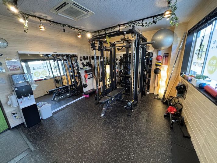 【新中野駅３分/47㎡】静かで清潔な大人向けのレンタルジム - HORNET GYM