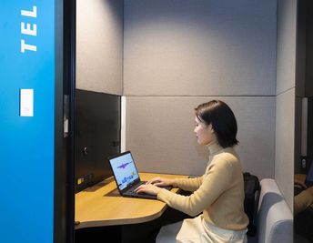 テレキューブ emCAMPUS EAST 312−02の室内の写真