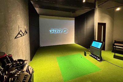 マイゴル田園調布駅前店の室内の写真