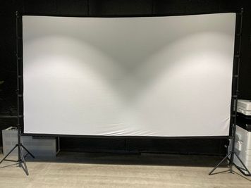やさいバス食堂掛川店 	【ワーキング席】の室内の写真