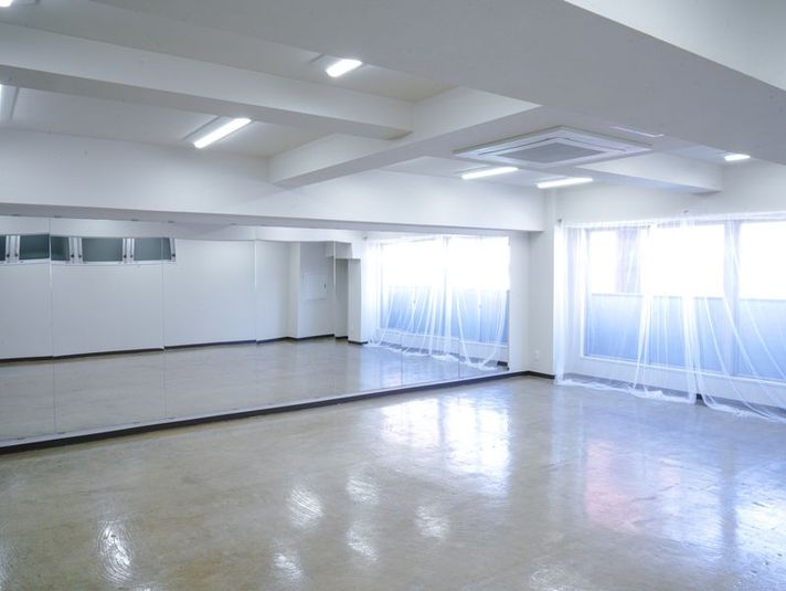 Space New Authentic　スペースC - New Authentic