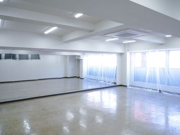 上前津駅から徒歩9 ヨガやダンスやピラティス向け 広々した空間。 - New Authentic