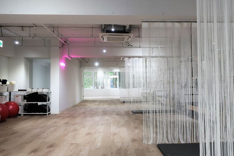 マシンピラティス・ヨガレンタルスタジオ 関内店ブース④ - sr pilates studio 関内