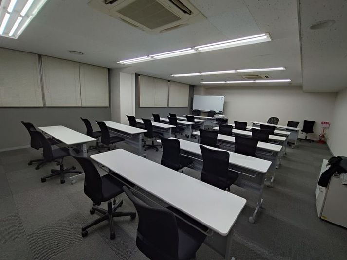 36名までの会議スペース501（旧4階402から移設） - 三豊ビル