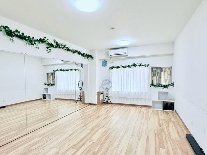 《VILLENT梅田ダンススタジオ402》 - 《VILLENT西梅田》