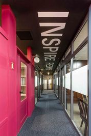 お部屋までの通路（施設内） - シェアオフィス・コワーキングスペース　ステージライン仙台駅前 コワーキングスペース　ステージライン仙台駅前　ルームFの室内の写真