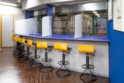 カウンタースペースも利用できます - シェアオフィス・コワーキングスペース　ステージライン仙台駅前 コワーキングスペース　ステージライン仙台駅前　ブース1の室内の写真