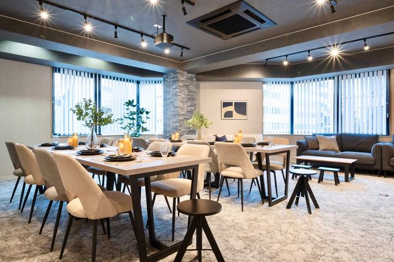 814_MillionLOUNGE新橋・御成門の室内の写真