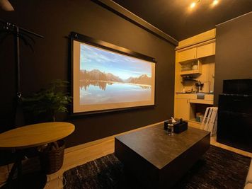 818_CINEMA大阪十三 レンタルスペースの室内の写真