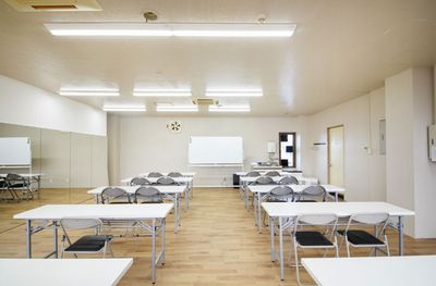 長机10　椅子17用意　塾や試験・食事会やミーティングに - 檀紙レンタルスペースの室内の写真