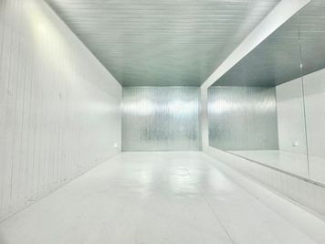 Tiktok撮影に最適なレンタルスペース・ダンススタジオ！ヨガ/フィットネス/動画撮影【3F】ベースカラー：ホワイト - in the house / Shibuya