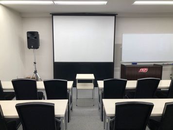 有料備品となります。 - TKPスター貸会議室 浜松町 カンファレンスルーム3Cの室内の写真