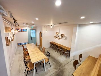 【中崎町・天六駅から8分】期間限定！カフェスペースを貸切。高速Wi-Fi完備、個展/撮影/勉強会など様々に利用可能なスペース - カフェスペースLemon