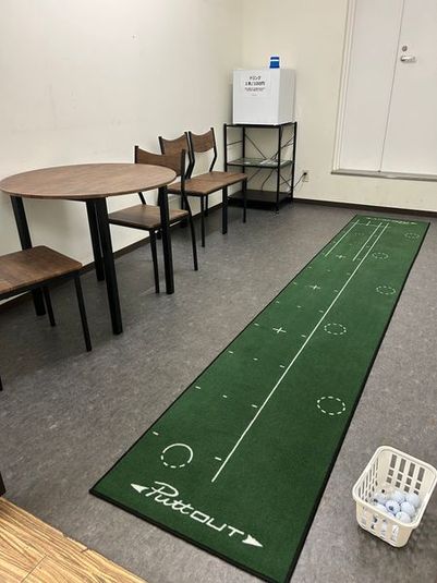 インドアシミュレーションゴルフ練習場 - SWING24/7高座渋谷駅前店