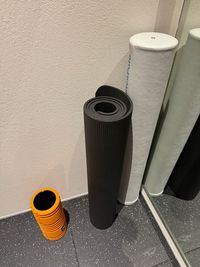 ストレッチポール、ヨガマット等も無料で貸し出し可能です - 【新宿御苑前の新店舗】【完全個室型レンタルサロン】エステ・整体 新宿御苑前：完全個室レンタルサロンの設備の写真