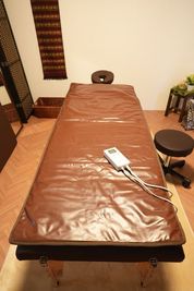 設備・備品－ヒートマットで冬場も安心♪ - レンタルサロン灯-tomori-の設備の写真