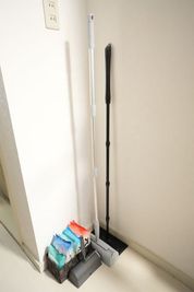 設備・備品－掃除用具一式 - レンタルサロン灯-tomori-の設備の写真