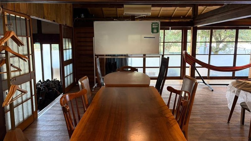 一棟貸し古民家 - 古民家コミュニティハブ「善八」