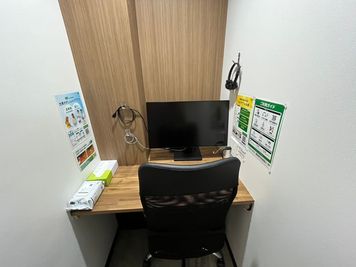 【恵比寿駅から徒歩1分】モニター・フリードリンク付き1名個室（ブース37）※予約時間前は入室不可 - いいオフィス恵比寿