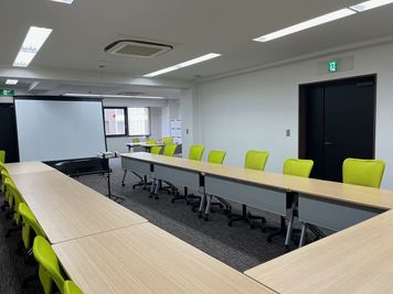 ムゲン日本橋ビル ムゲン日本橋ビル8階(最上階) 貸会議室の室内の写真