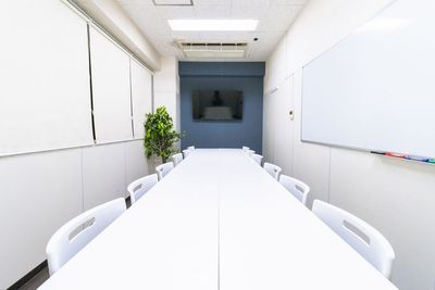 【広島駅出口徒歩4分!定員12名!】大型モニター・10Gbps光回線・WiFi全て無料!ふれあい貸し会議室 広島No155 - ふれあい貸し会議室 広島精慎会