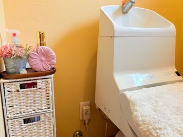 トイレ内に液体石鹸完備 - kukuna kukuna｜静かに過ごせる個人宅レンタルスペースの設備の写真