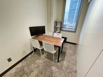 【30分660円】JR恵比寿駅目の前！エアコン付の4名会議室※予約時間前は入室不可【5階】 - いいオフィス恵比寿