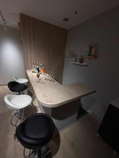 35名イベントスペース（バーカウンター/キッチン付き） - ミートアップカフェ西新宿