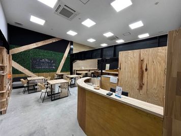 ヤマキウ南倉庫の室内の写真