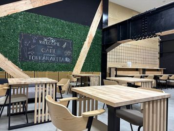 ヤマキウ南倉庫の室内の写真