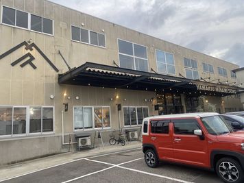 ヤマキウ南倉庫の外観の写真