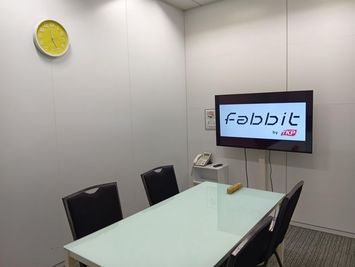 「本町駅」直結！！50インチモニターを導入しました！ - fabbit大阪本町