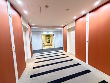 エレベーターホール - NBFプラチナタワー  白金高輪駅直結｜WEB面接・会議に最適｜Wi-Fi・モニター　Cのその他の写真