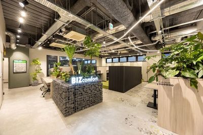BIZcomfort熊本城前
コワーキングスペース - BIZcomfort熊本城前 8名用会議室の室内の写真